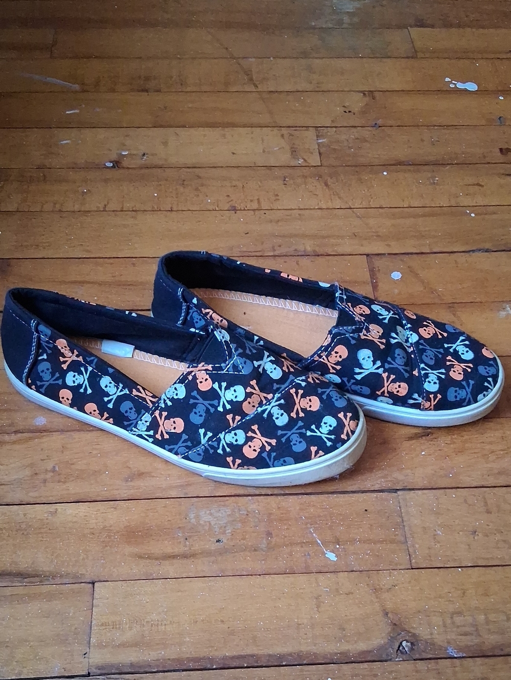 Tommy Bahama 9.5 Skull Shoes